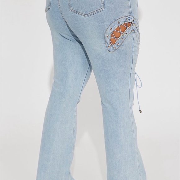 SOLD OUT NWT Fashion Nova Laced Up Flares Size 15 - Picture 3 of 8